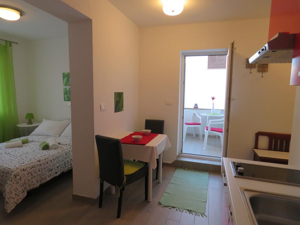 Apartments Villa Urbajs 브르사르 외부 사진