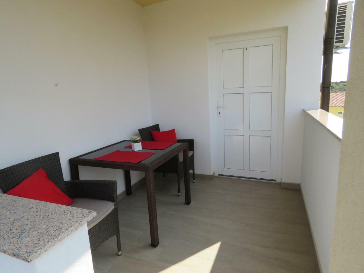Apartments Villa Urbajs 브르사르 외부 사진