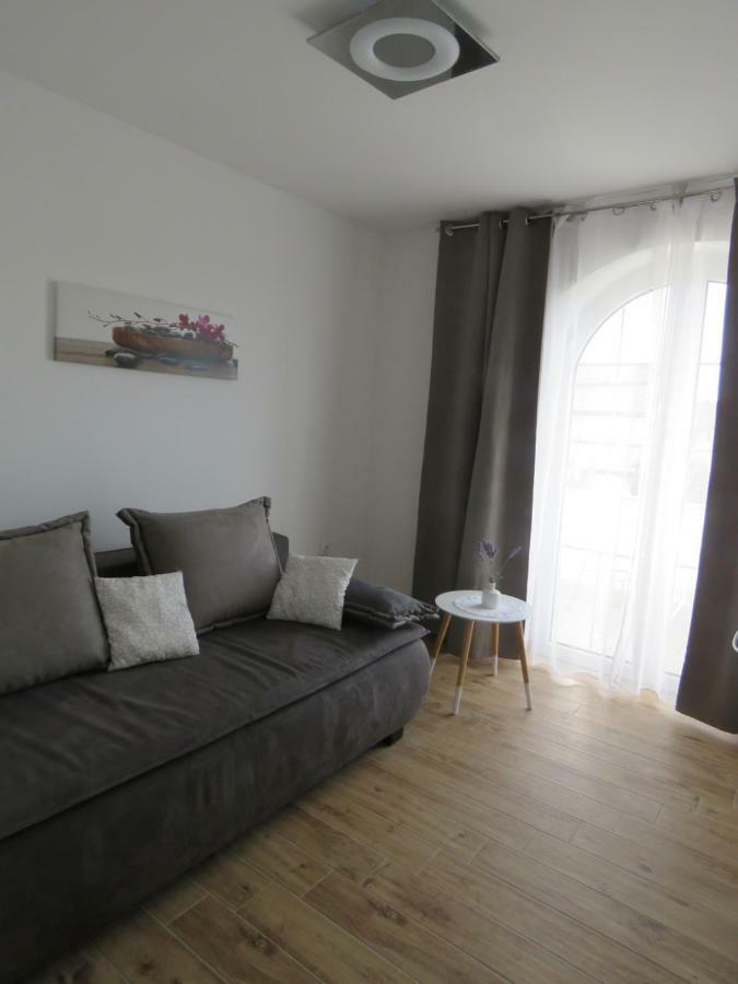 Apartments Villa Urbajs 브르사르 외부 사진